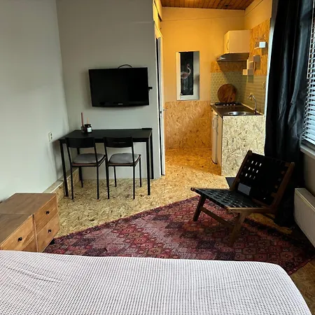 Vendégház Tiny Garden 3*